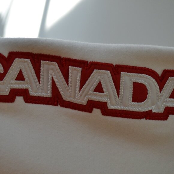 Canada Olympic 2005 track pants white Collectible - Picture 3 of 11